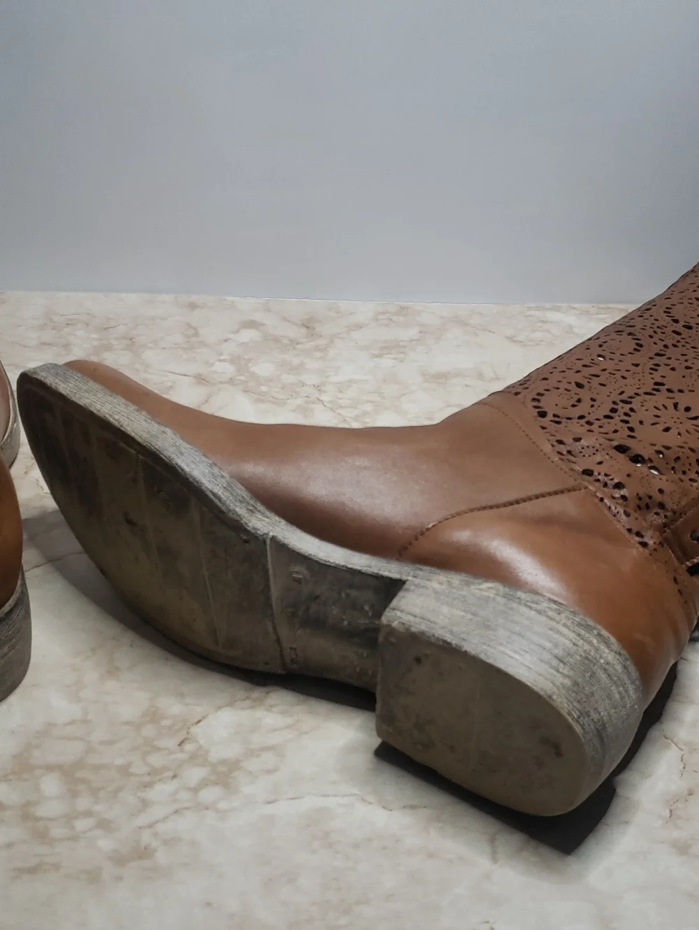 Sundance Women's Tall Brown Laser-Cut Leather Boots With Laces 41